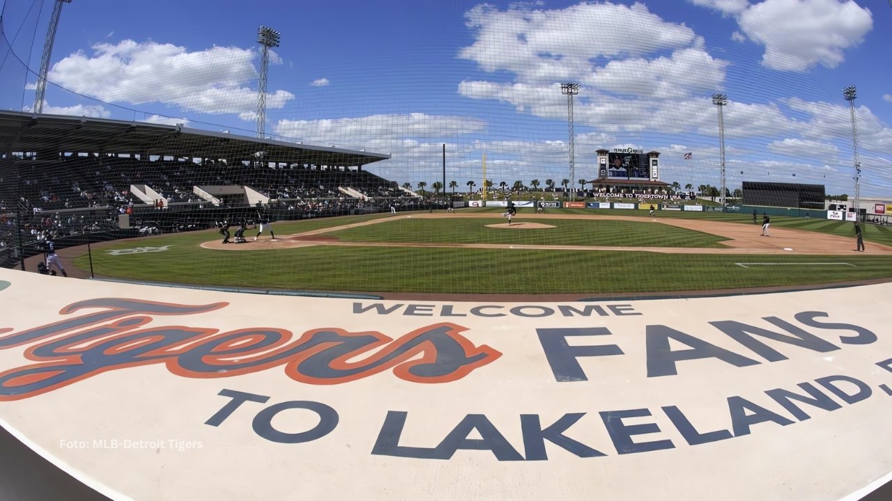 Detroit Tigers en un juego en el Publix Field en el Joker Marchant Stadium