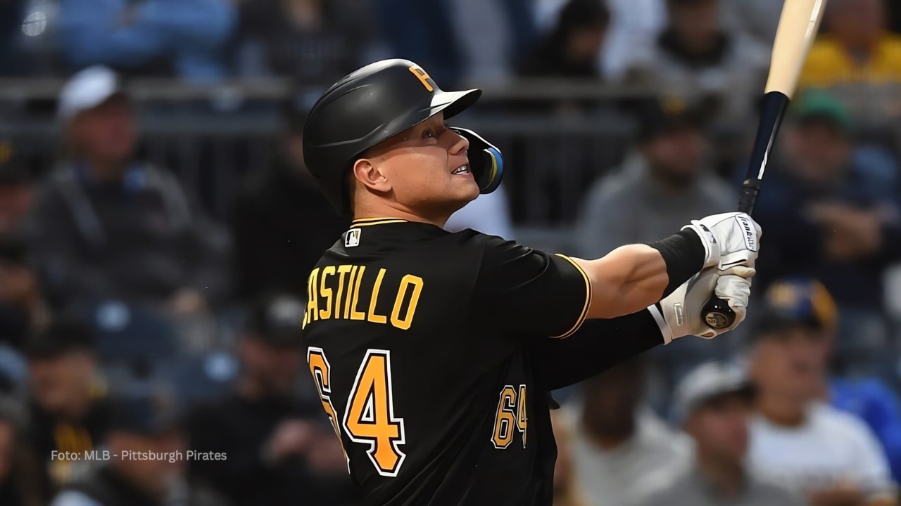 Diego Castillo bateando con Pittsburgh Pirates en MLB