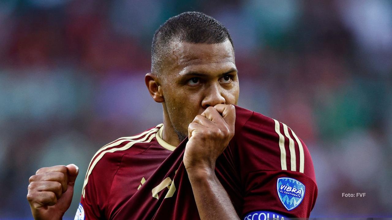 Rondón con la Vinotinto