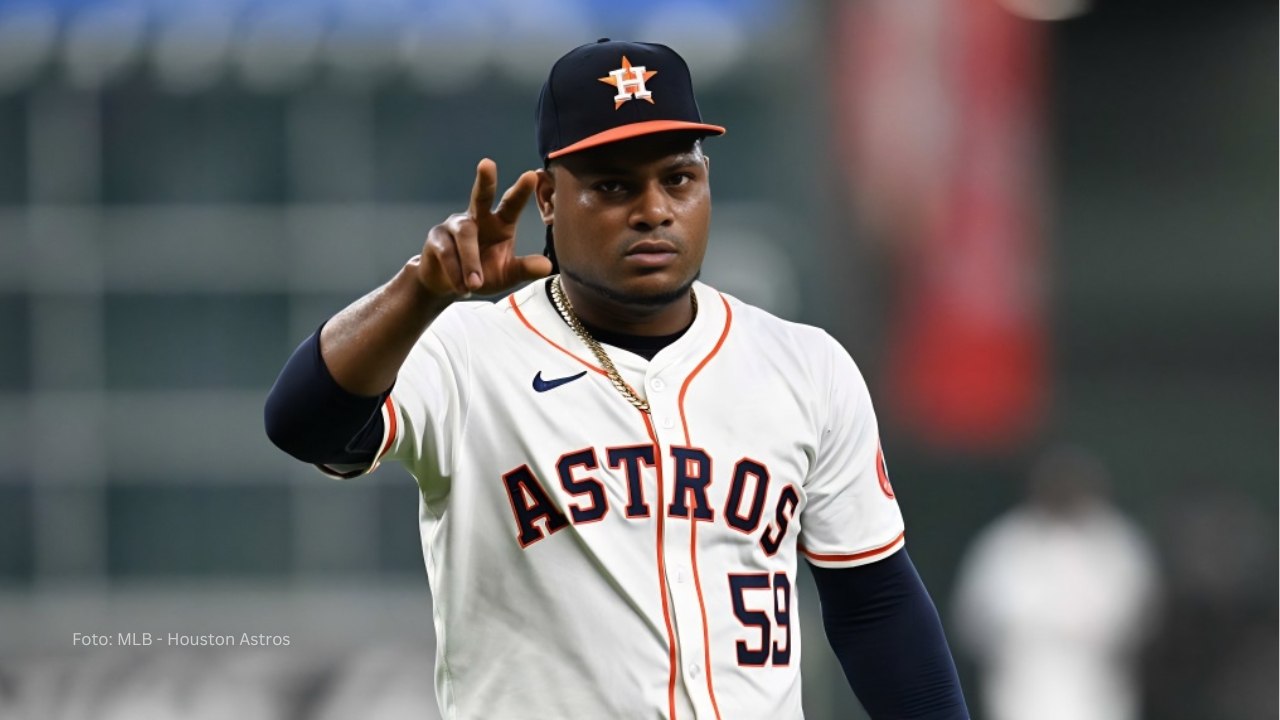 Framber Valdez en un juego con Houston Astros