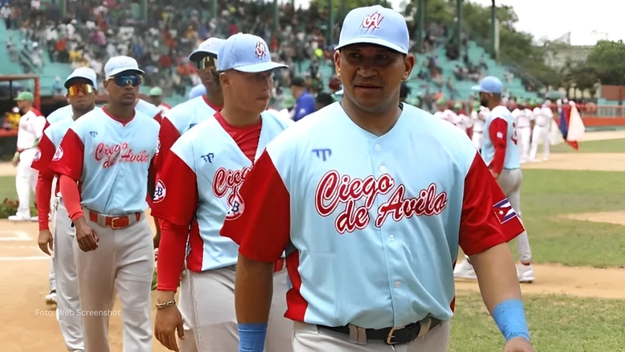 Frederich Cepeda con el conjunto de CIego de Avila