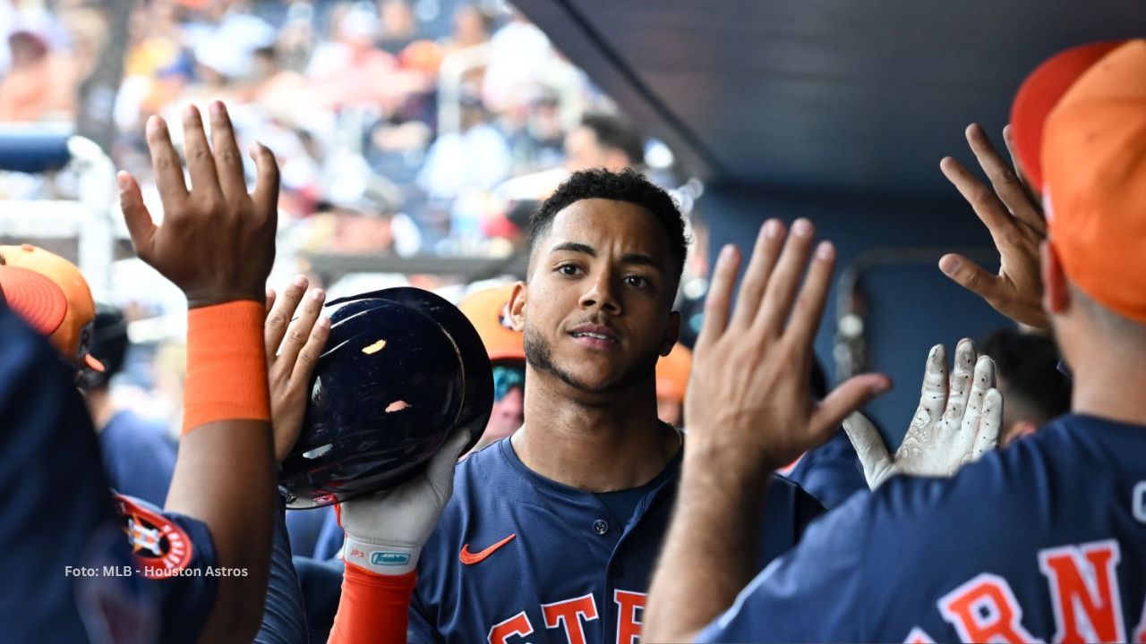 Jeremy Peña celebrando con Houston Astros