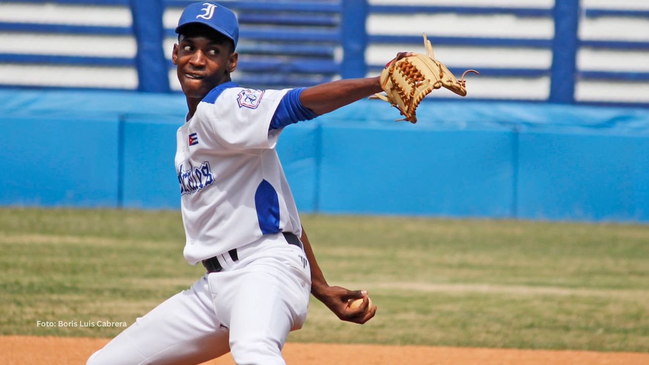 Industriales abre con victoria, Granma deja al campo a Santiago, Las Tunas imponente. Resumen Liga Élite