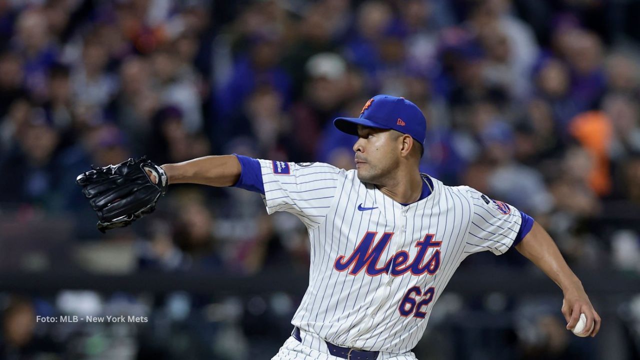 José Quintana firma acuerdo con Milwaukee Brewers