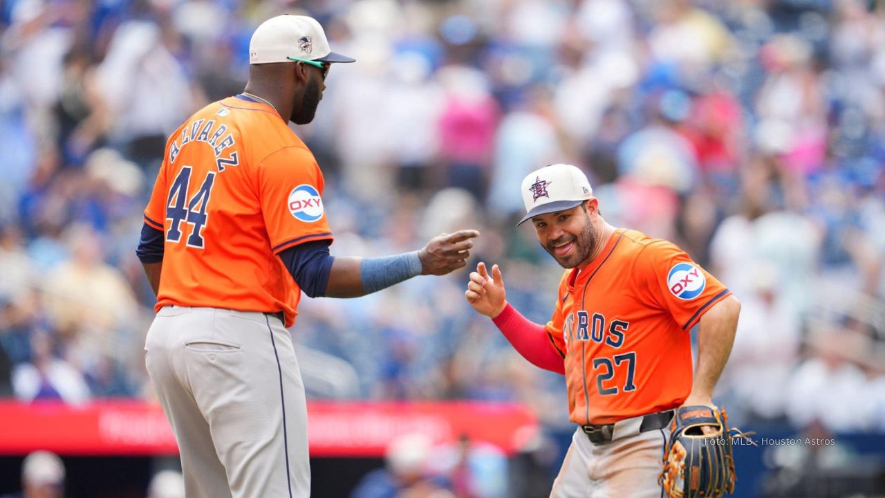 Jose Altuve y Yordan Alvarez con Houston Astros