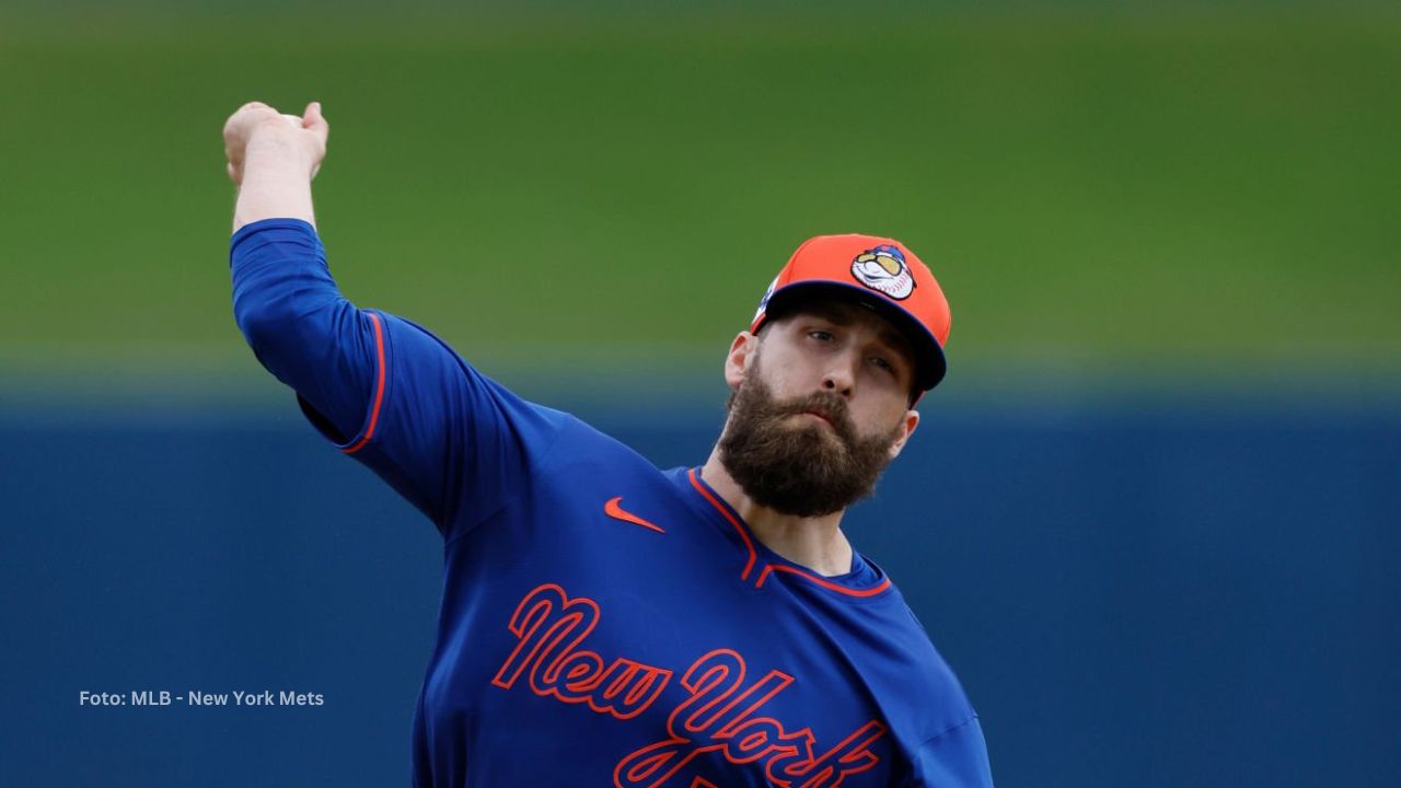 Ty Adcock con New York Mets en Spring Training