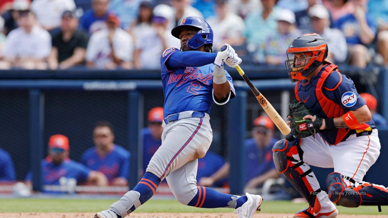 Luisangel Acuña estuvo en la práctica de New York Mets en la jornada dominical de Spring Training.