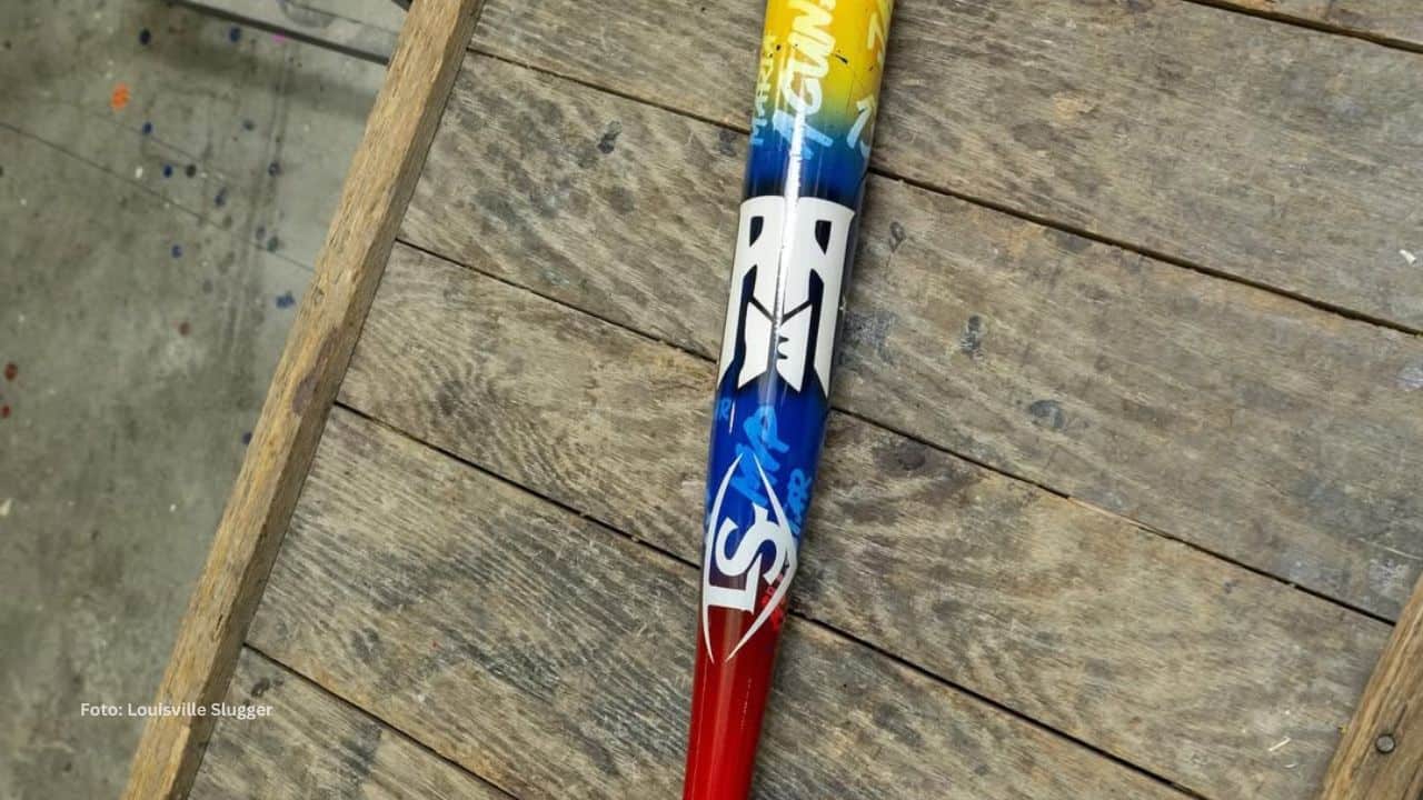 Bate de Ronald Acuña Jr elaborado por Louisville Slugger