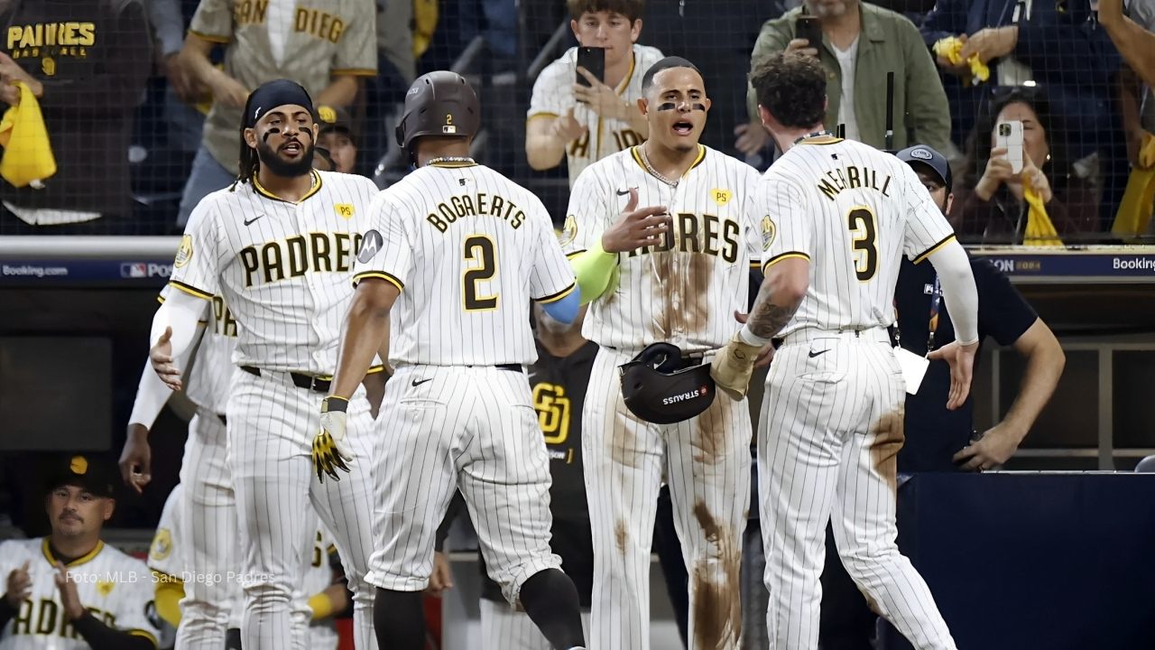 Jugadores de San Diego Padres celebrando un cuadrangular