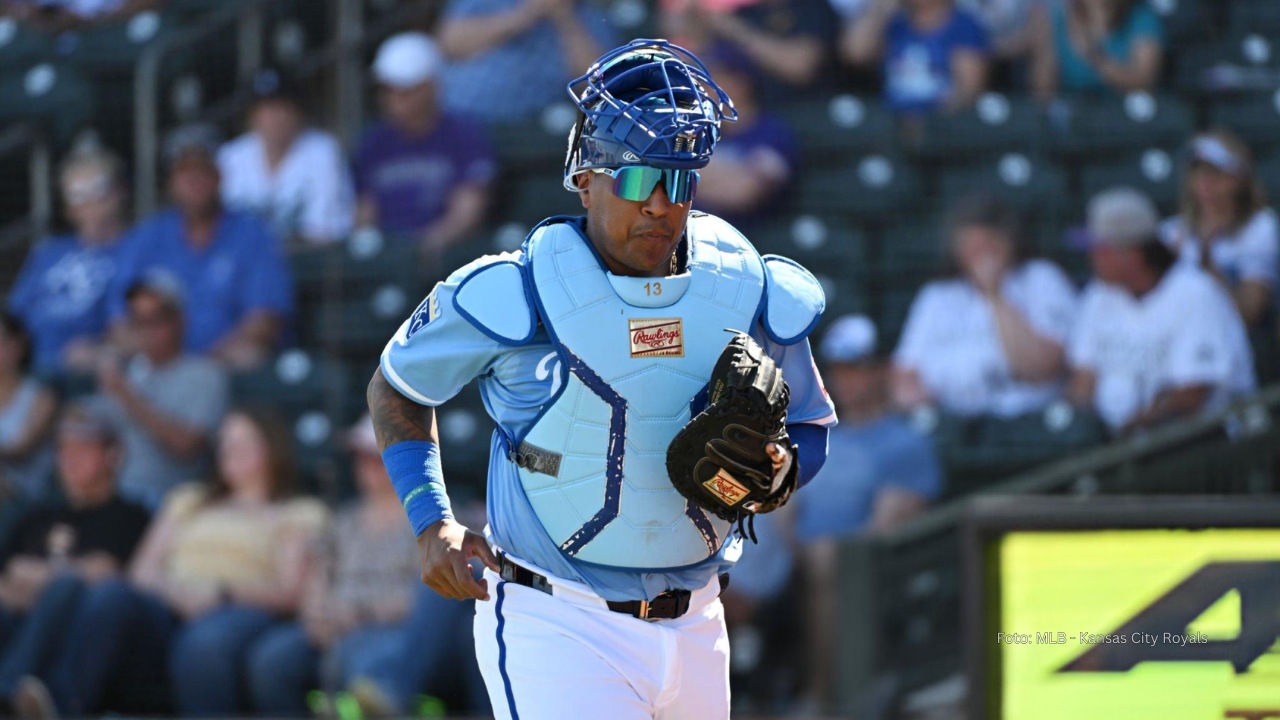 Salvador Pérez con uniforme de Kansas City Royals