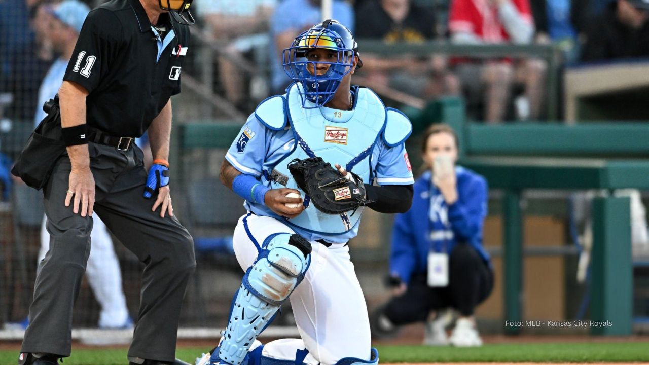 Salvador Pérez con uniforme de Kansas City Royals