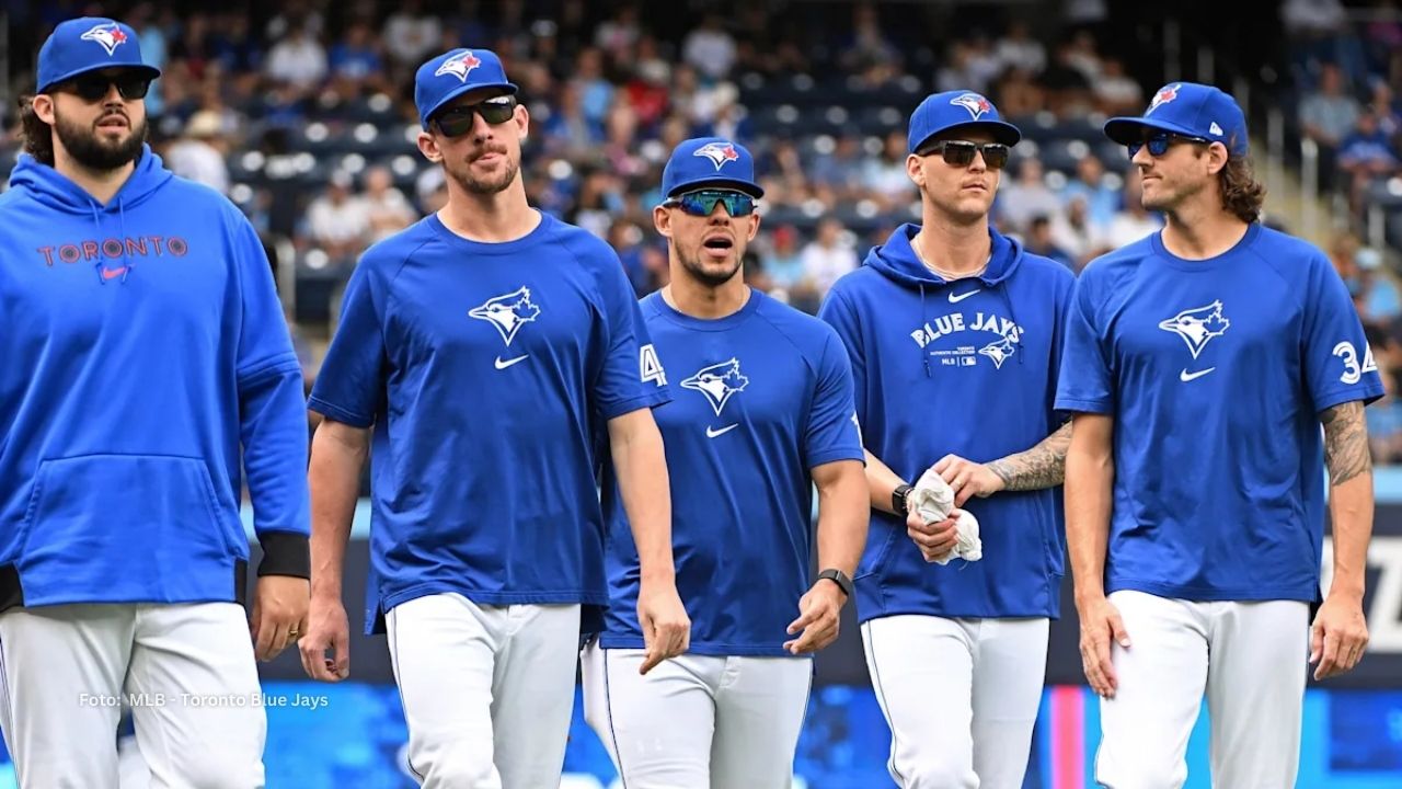 Los dos latinoamericanos bajados no lucieron bien durante el Spring Training.