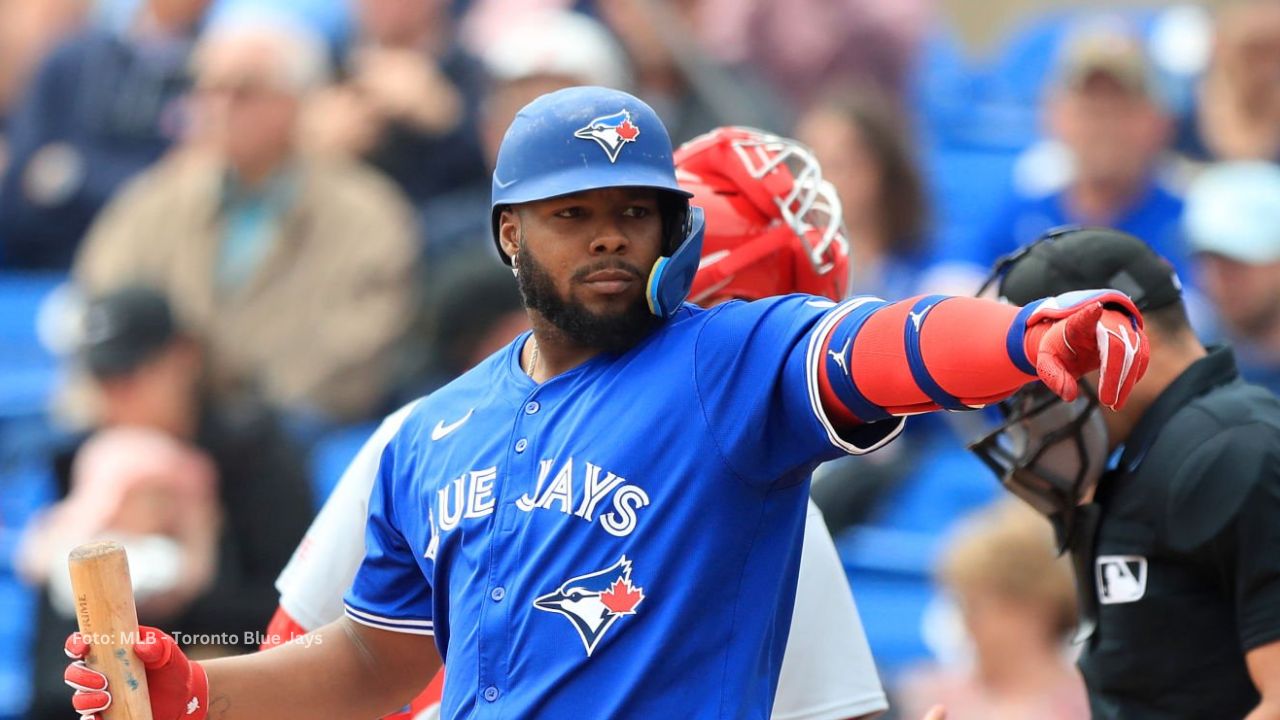 Vladimir Guerrero Jr con el uniforme de Toronto Blue Jays