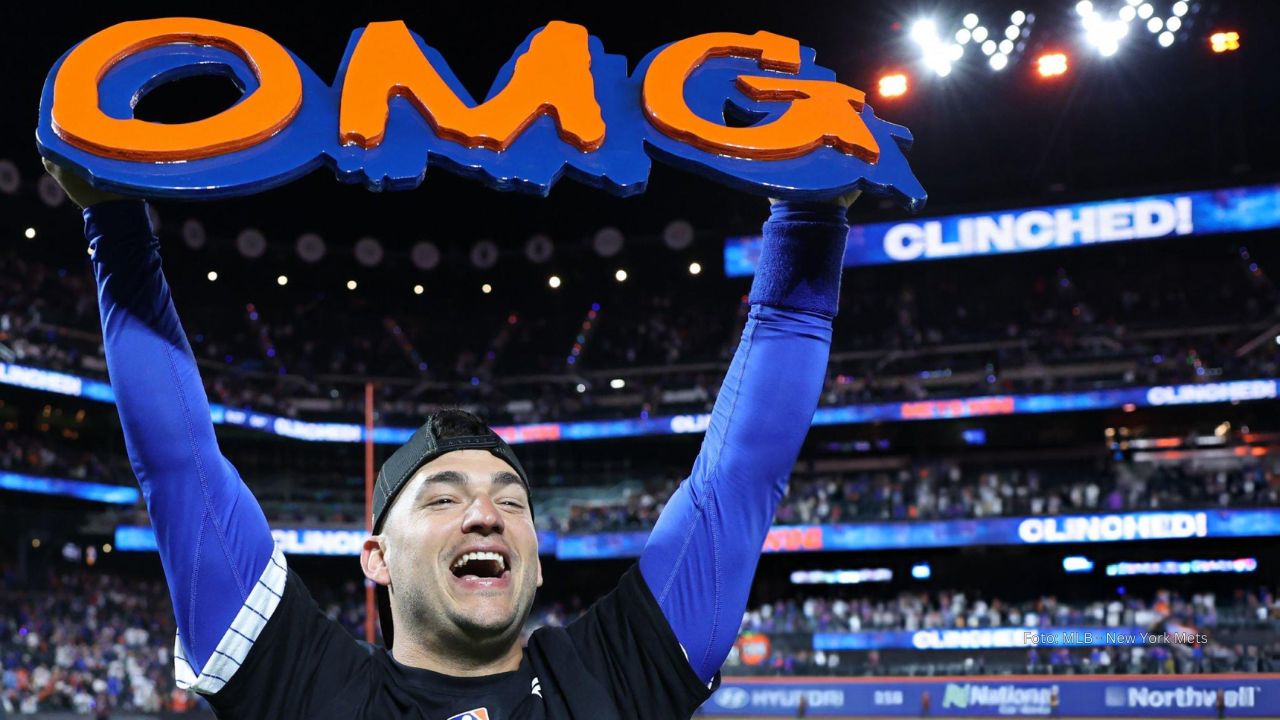 José Iglesias celebrando con el uniforme de New York Mets