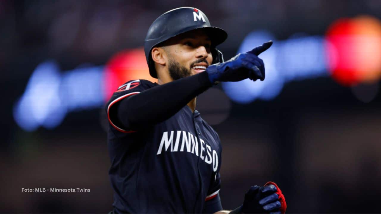 Jonrón de Carlos Correa