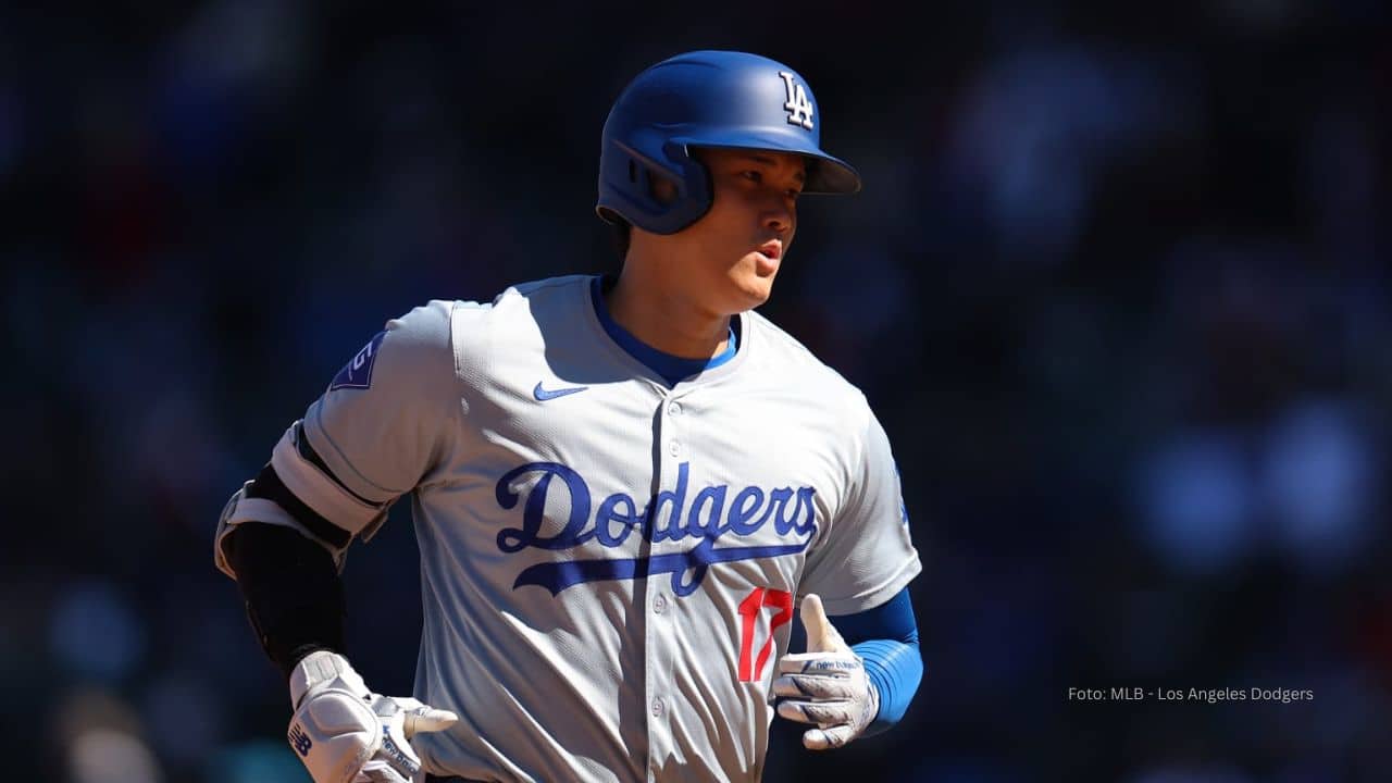 Shohei Ohtani con uniforme de Los Angeles Dodgers