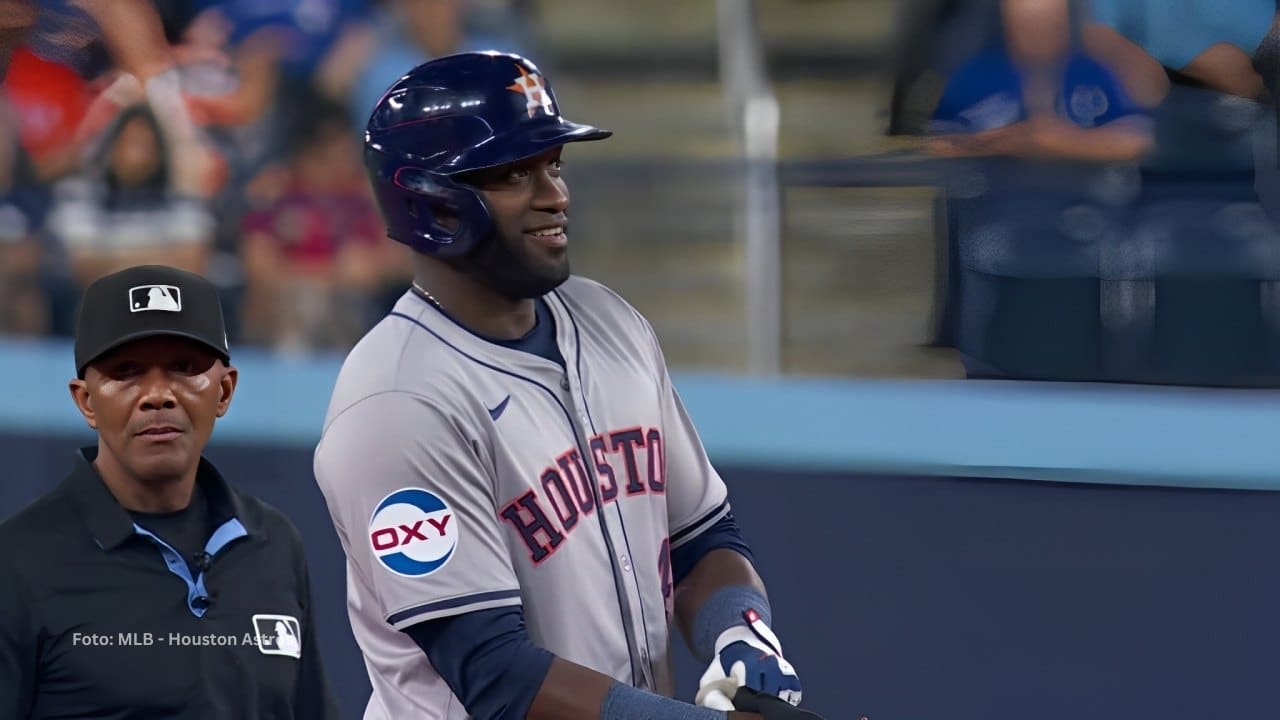 Yordan Alvarez en un juego con Houston Astros