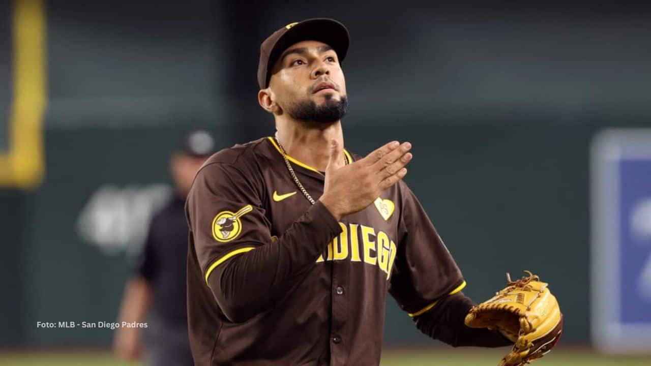 Robert Suárez en Major League Baseball.
