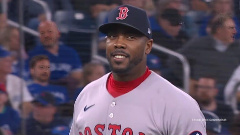 Aroldis Chapman con el conjunto de Boston Red Sox