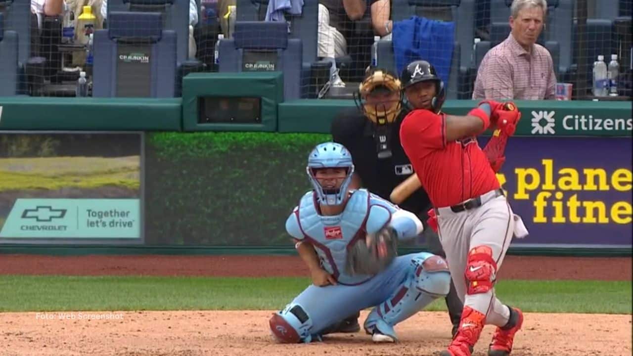 El toletero venezolano Ronald Acuña Jr fue clave en el despertar ofensivo de Atlanta, esta vez como emergente.
