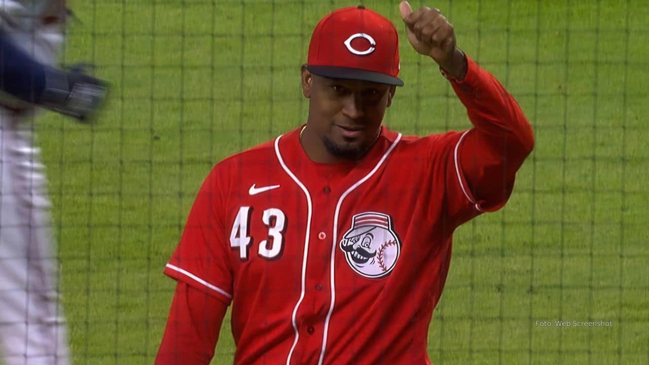 Alexis Diaz canjeado a Dodgers