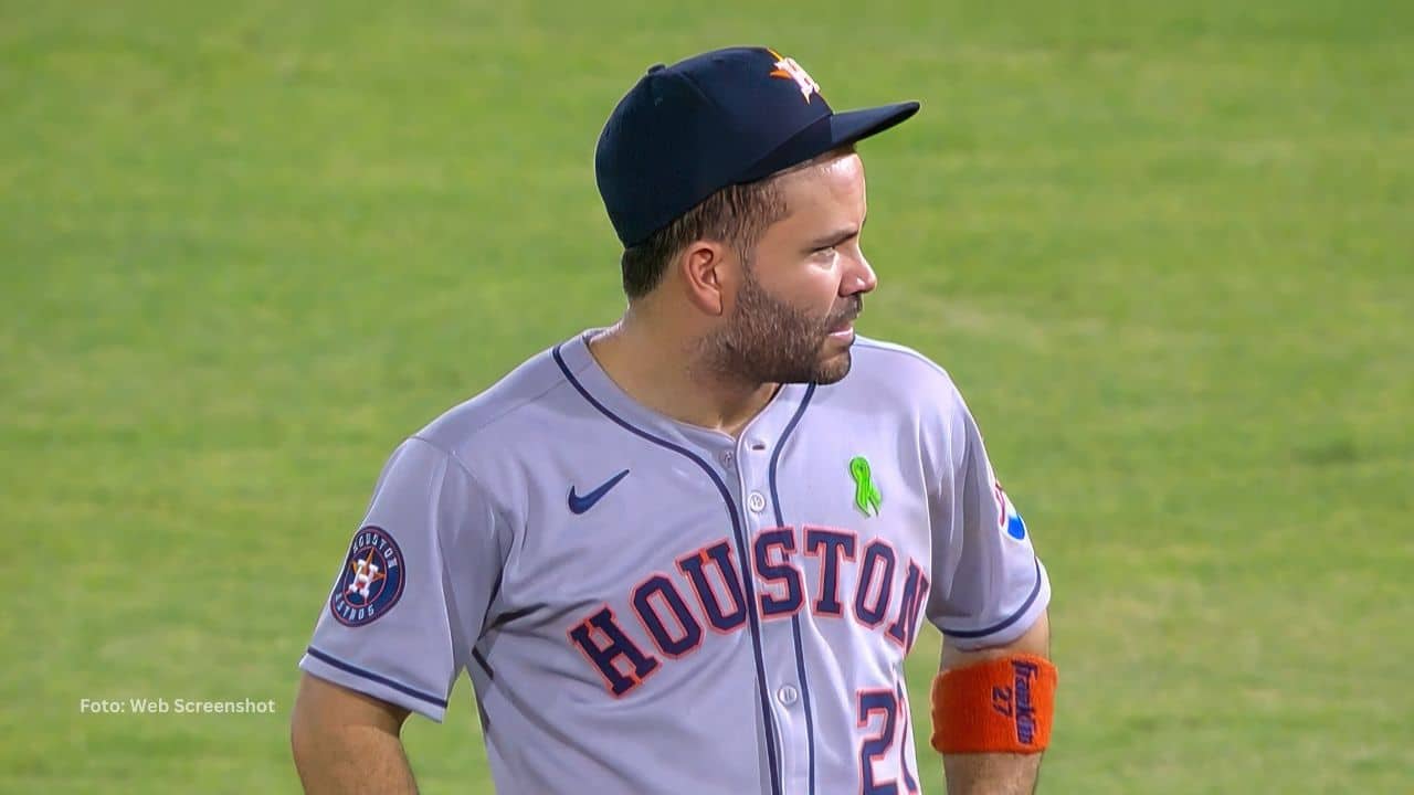 Jugada defensiva de Jose Altuve