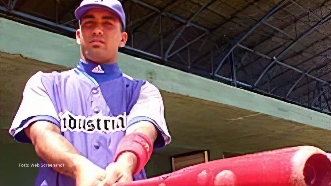 Kendrys Morales, Industriales