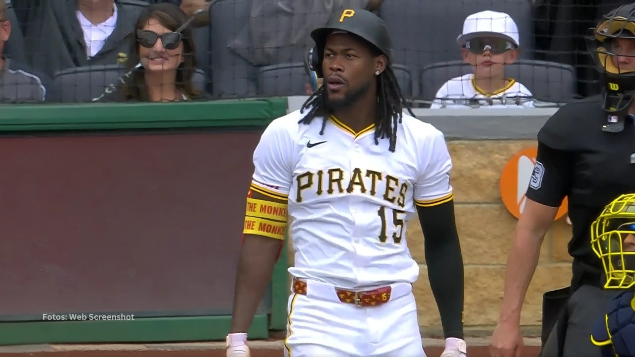 Oneil Cruz en la caja de bateo con Pittsburgh Pirates
