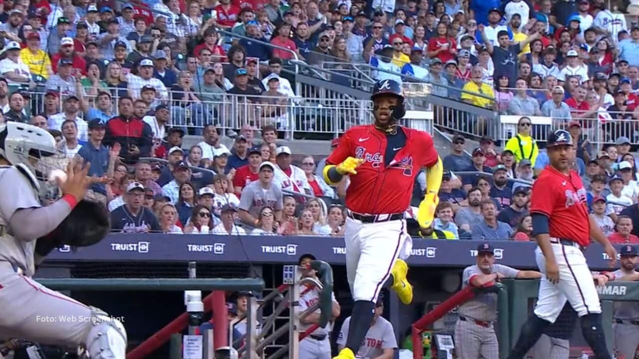 El pelotero venezolano Ronald Acuña Jr continúa en una excelente faceta madero en mano en su regreso con Atlanta.