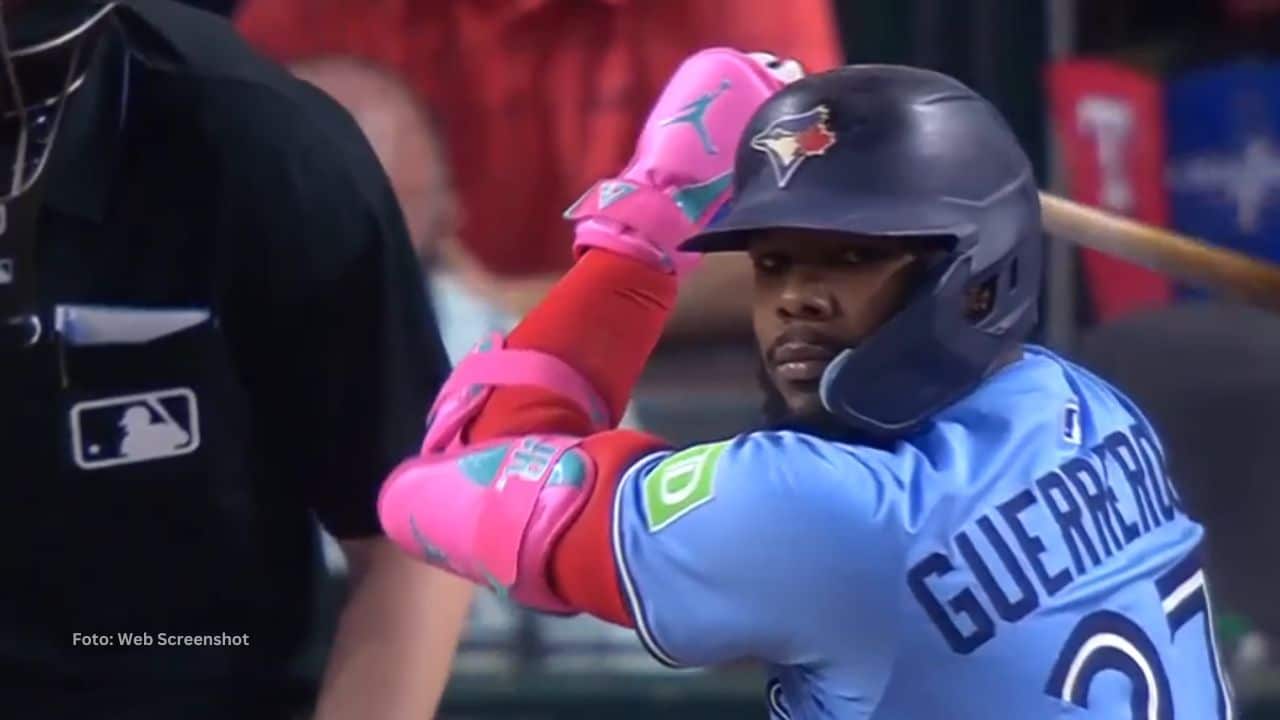Vladimir Guerrero Jr. y José Ramírez son los dueños de las dos rachas de embasados activas más largas de MLB.