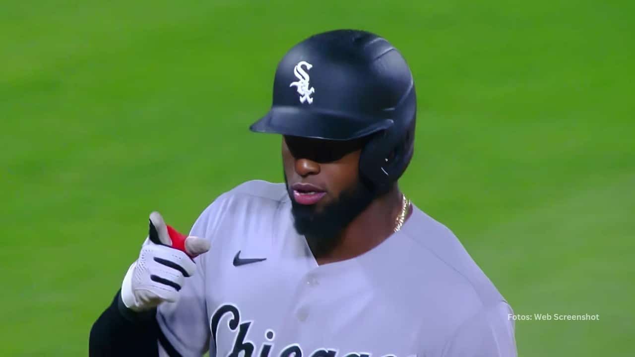 Luis Robert Jr. recorriendo las bases tras jonrón con Chicago White Sox
