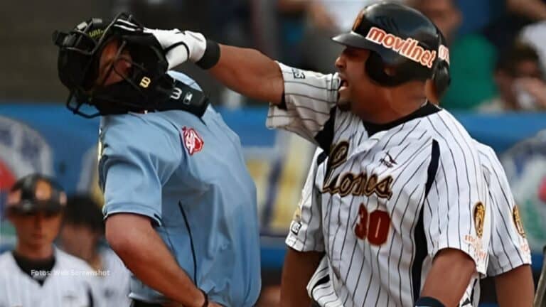 Yorvit Torrealba golpeando al umpire tras discutir bolas y strike. Beisbol Venezolano