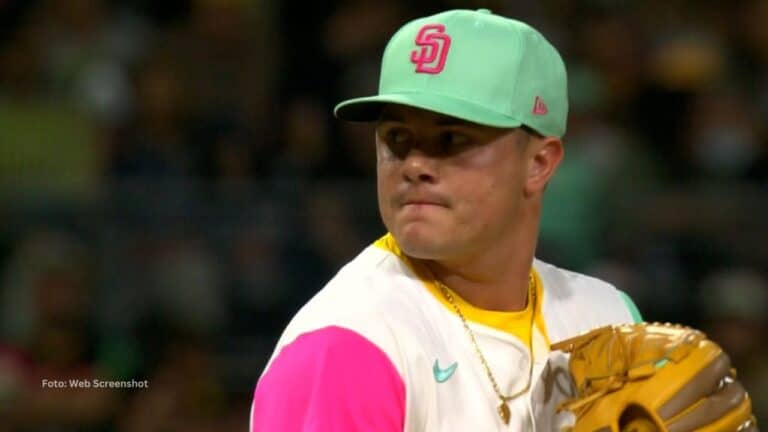 Adrián Morejón estuvo a punto de destronar a Aroldis Chapman en un récord para lanzadores cubanos en MLB.