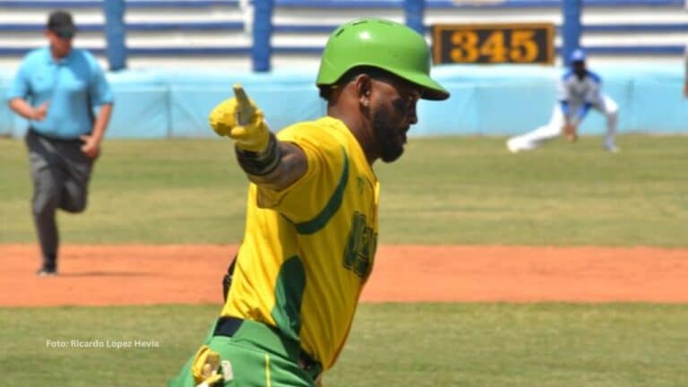 El de Alexei Ramírez es uno de los contados casos de emigración que nunca fue vilipendiado por las autoridades del pasatiempo en la Isla.