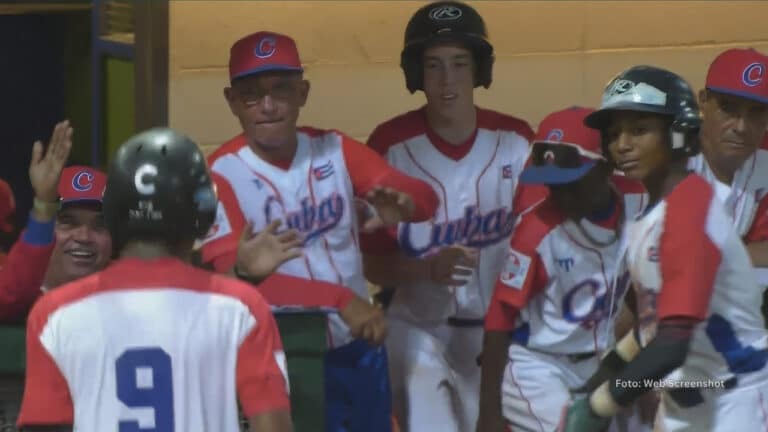 Equipo Cuba vence a Panamá