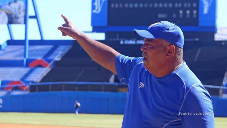 Guillermo Carmona, Manager de Industriales