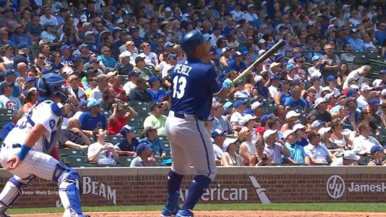 Con este bambinazo, Salvador Perez queda a nueve de los 300 de por vida en MLB.