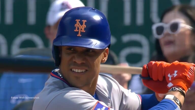 Juan Soto tomando un turno con New York Mets
