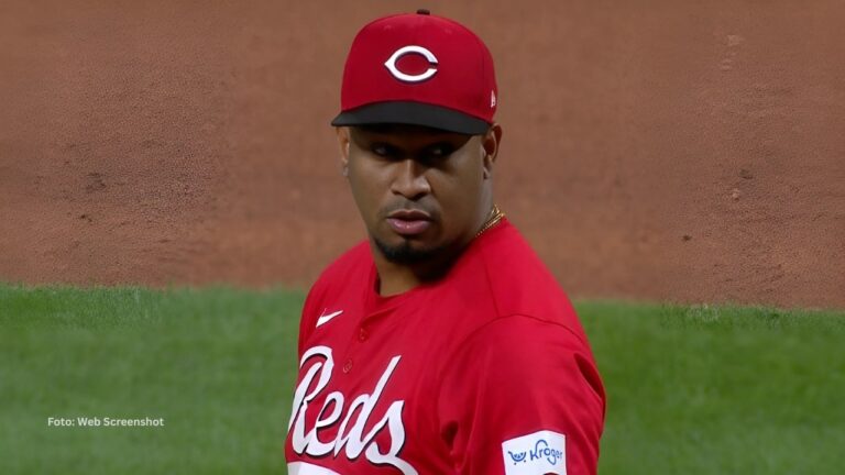 Alexis Diaz en la lomita con Cincinnati Reds. Los Angeles Dodgers