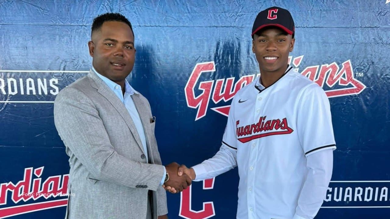 Marcos Belén Pileta en su presentacion con Cleveland Guardians