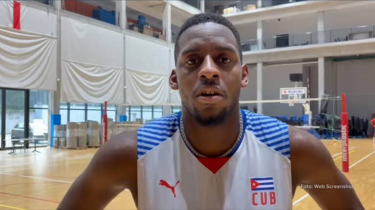 Marlon Yant con Cuba en VNL