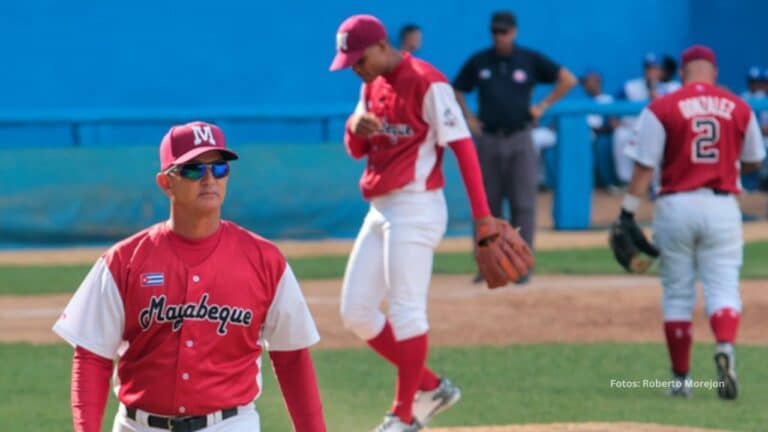 Jugadores de Mayabeque en un partido en el beisbol cubano