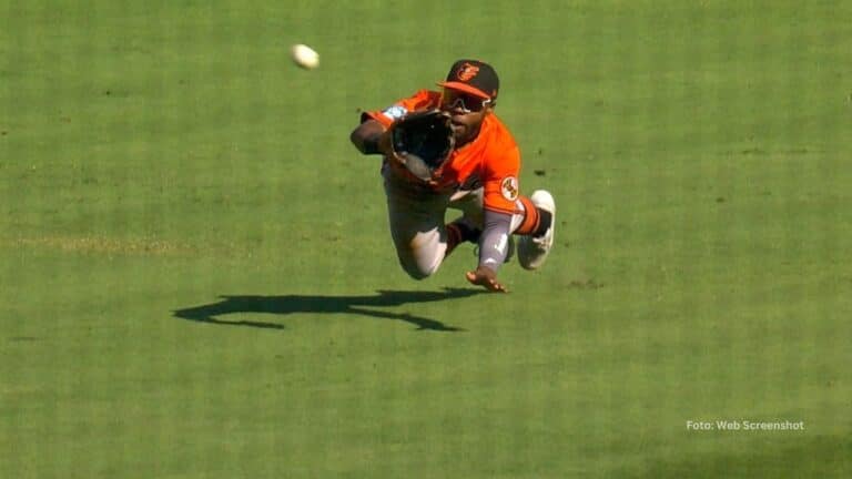 New York Mets refuerzan su outfield con velocidad y defensa sin entregar a ninguno de sus prospectos más cotizados.