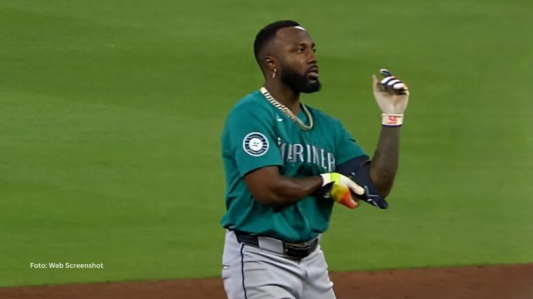 Randy Arozarena en un juego con Seattle Mariners