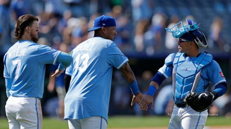 Receptor de Kansas City pasa a San Diego Padres