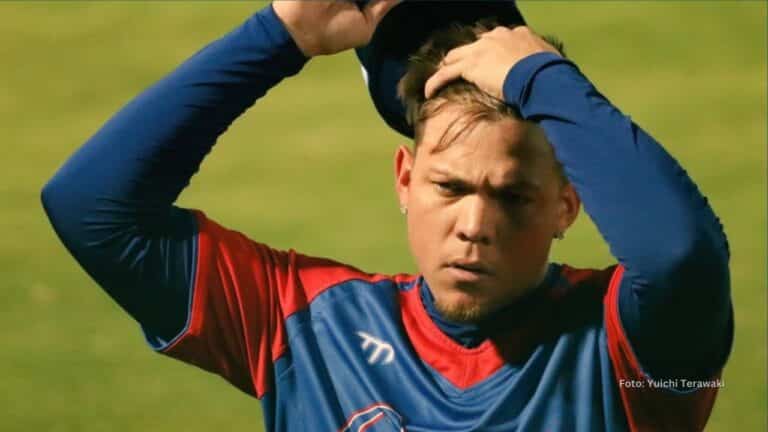 Yariel Rodríguez con Uniforme de Equipo Cuba