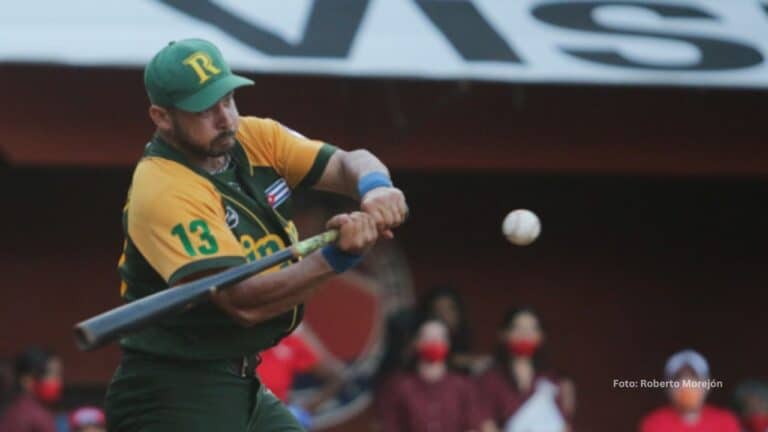 El panorama familiar de Yaser Julio González es complejo y esto afecta directamente su labor en el beisbol cubano.