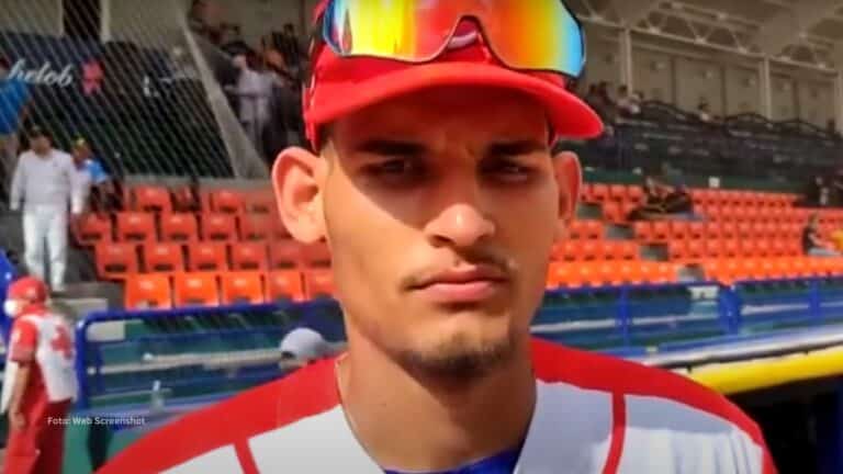 Christian Rodríguez no entendió cómo, a pesar de que el equipo ya estaba eliminado, no le dieron la más mínima oportunidad.