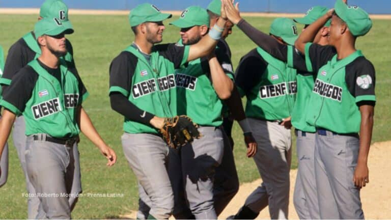 La adición del exMLB Erisbel Arruebarruena fue el punto más mediático en la nómina de Cienfuegos.