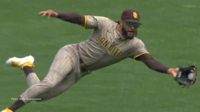 Fernando Tatis Jr. es uno de los mejores defensores de MLB y sus números como jardinero confirman lo antes dicho.